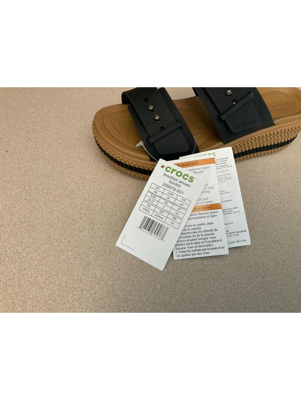 AMPUTEE! LEFT SANDAL ONLY! Womens Crocs Brooklyn Woven Buckle Wedge Sandal. SZ 6 - Picture 2 of 6